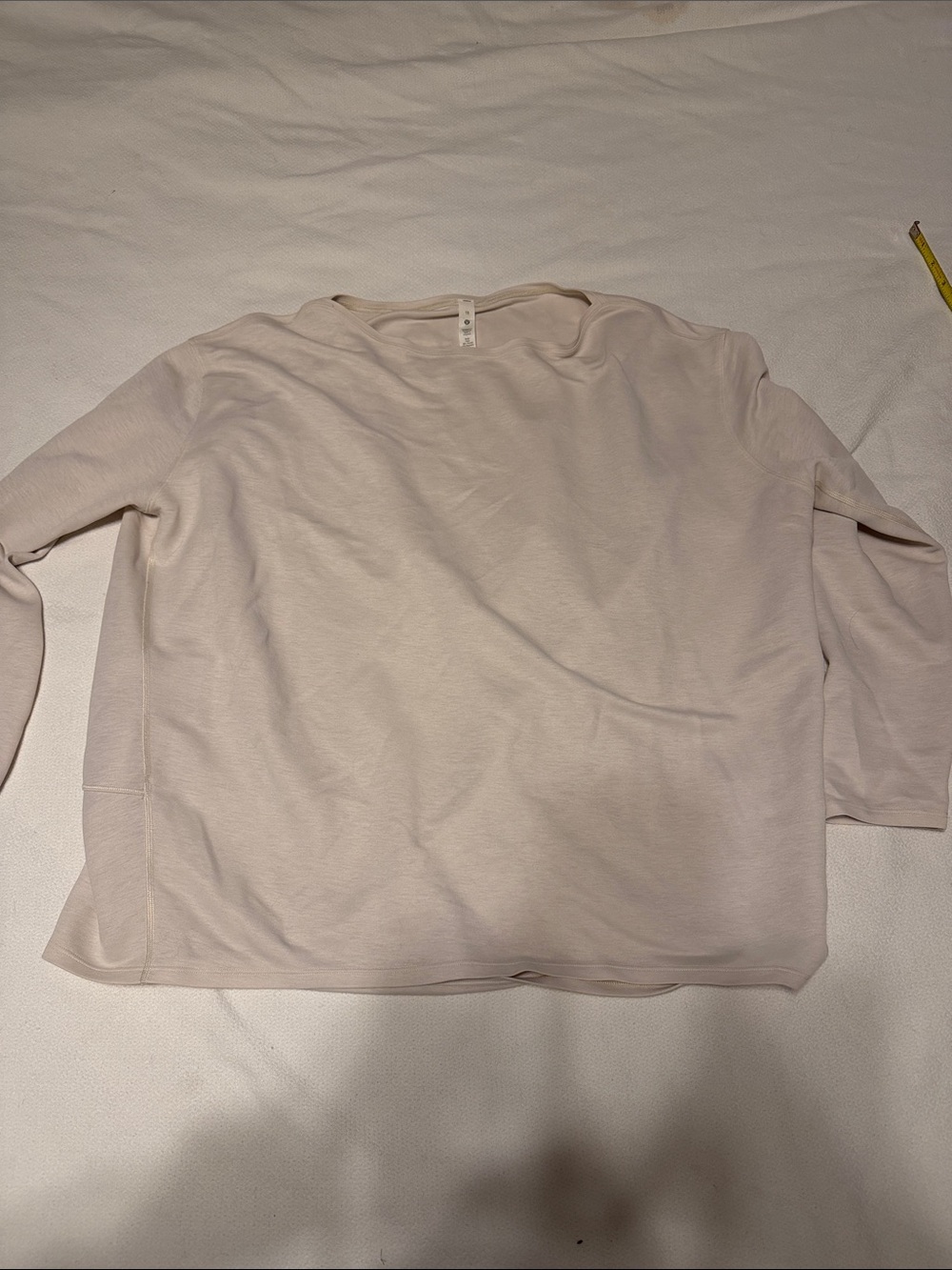 Lululemon Lightweight Long-Sleeve Top - Soft Beige